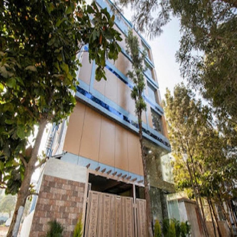 Vovo Hotels Yelahanka Екстериор снимка