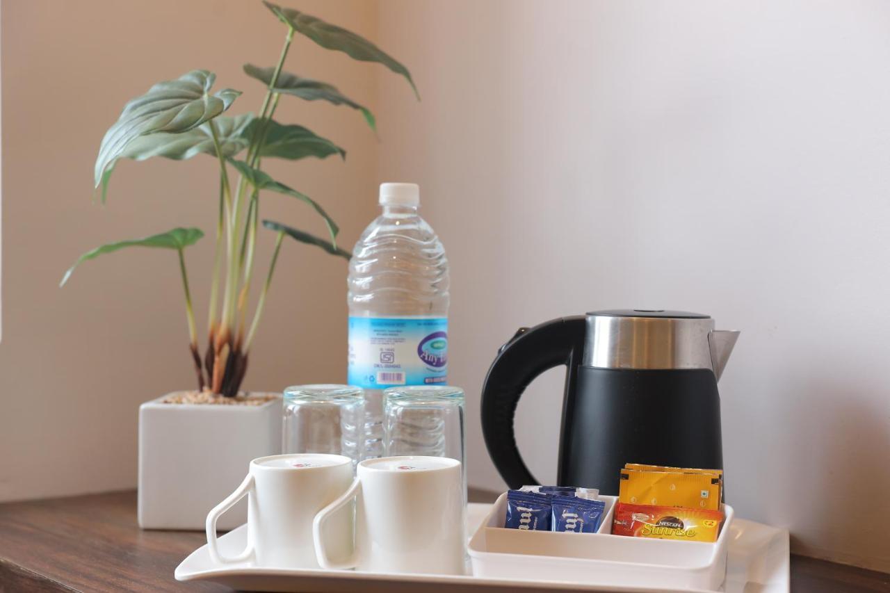 Vovo Hotels Yelahanka Екстериор снимка