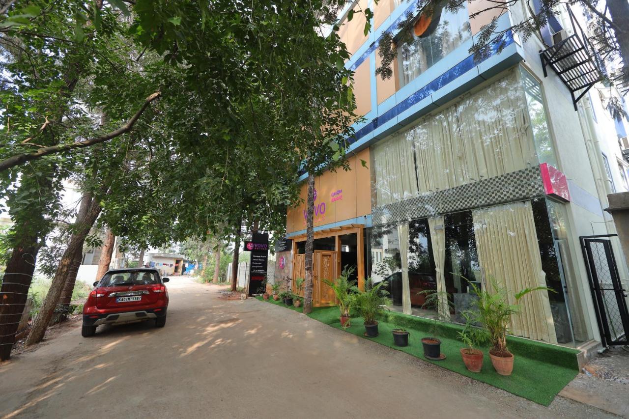 Vovo Hotels Yelahanka Екстериор снимка