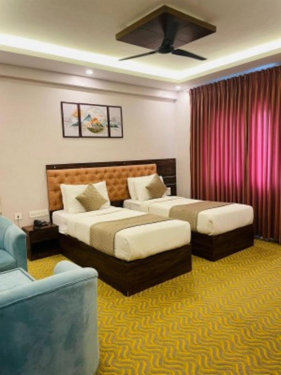 Vovo Hotels Yelahanka Екстериор снимка