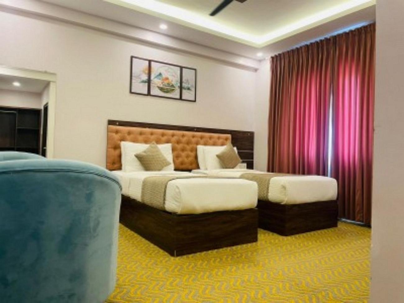 Vovo Hotels Yelahanka Екстериор снимка