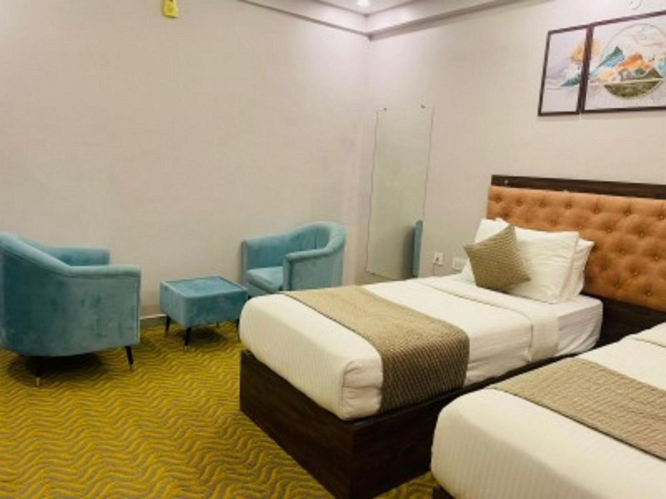 Vovo Hotels Yelahanka Екстериор снимка