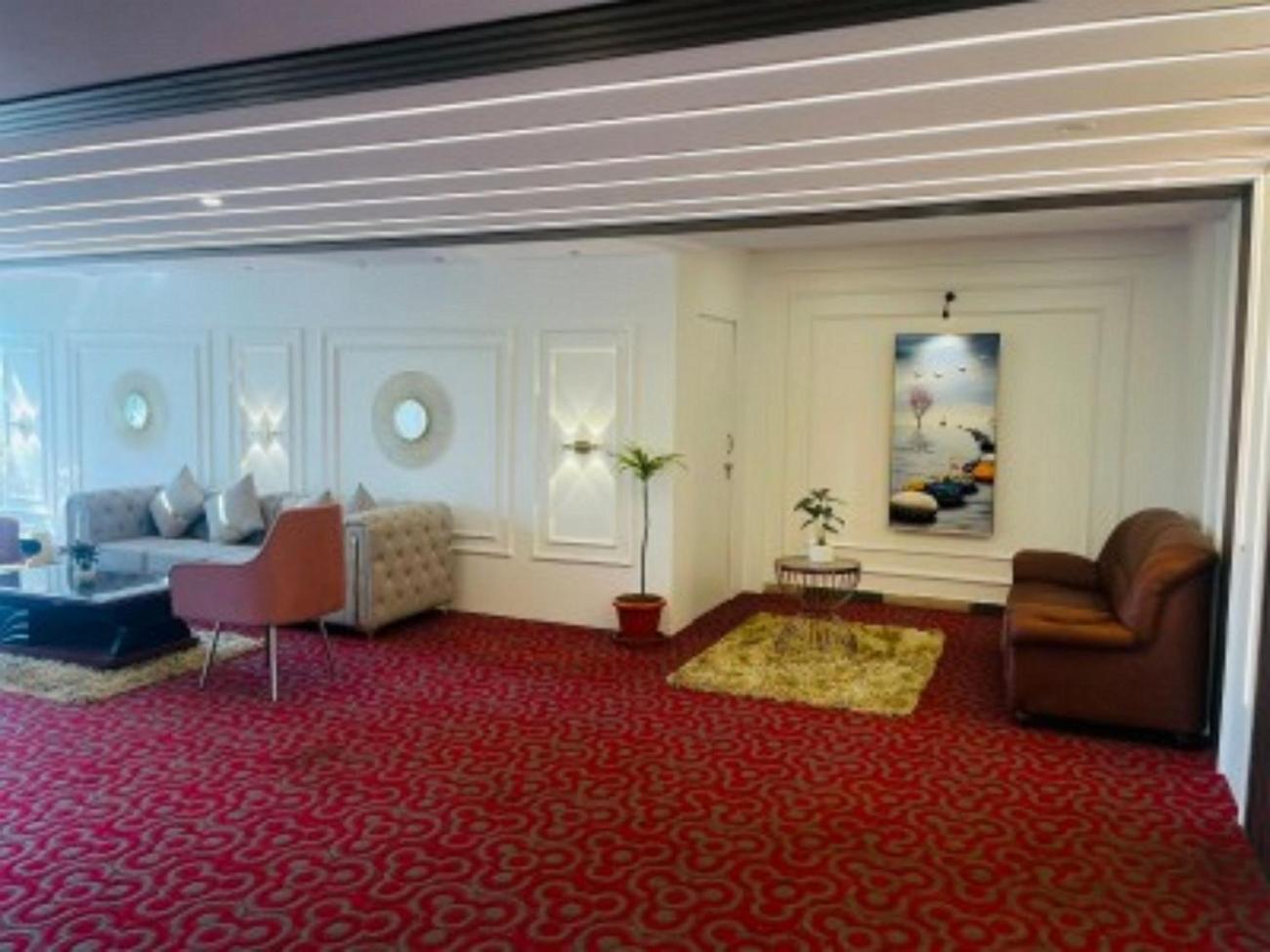 Vovo Hotels Yelahanka Екстериор снимка